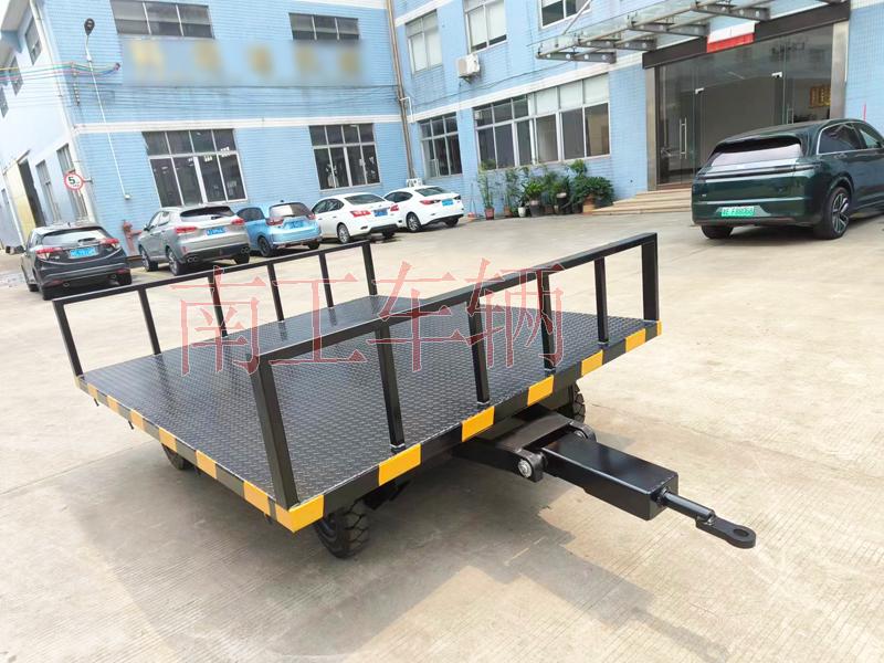 3吨开云(中国) 前后护栏固定平板车