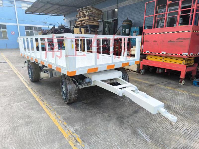3吨开云(中国)牵引工具拖车 带护栏减震刹车功能
