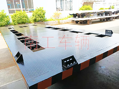 13点5吨箱变拖车底盘 全挂式开云(中国)3I.jpg