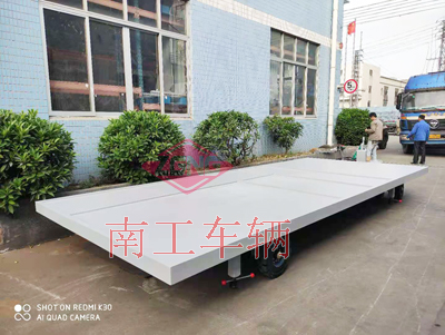 1675408977934094.jpg 7吨移动式房车底盘3I.jpg