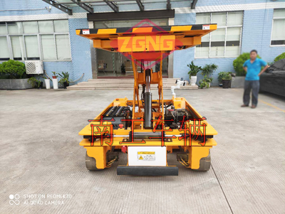 1675734402883904.jpg 2吨遥控自走式升降平台4I.jpg