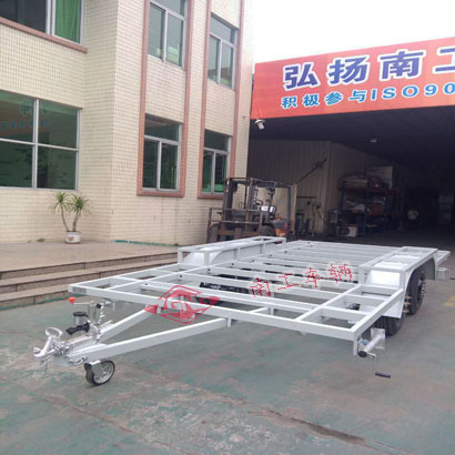 1676512238937105.jpg 4吨骨架式全挂平板车I.jpg