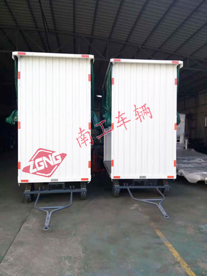 1676600298411615.jpg 白色雨篷开云(中国)3I.jpg