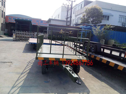 1677045853560975.jpg 军绿色5吨护栏式开云(中国)3I.jpg