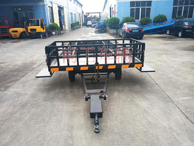 1678416213483260.jpg 4吨开云(中国)带箱体铝花纹板2I.jpg