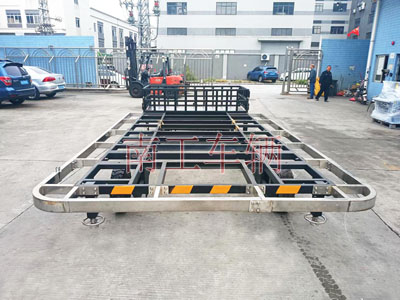 1678416221165162.jpg 4吨开云(中国)带箱体铝花纹板3I.jpg