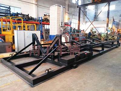 1678843265442928.jpg 17吨游艇船艇拖车架2I.jpg