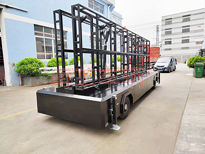 1683879132938853.jpg 2.5T折叠式显示屏LED广告拖车1I.jpg