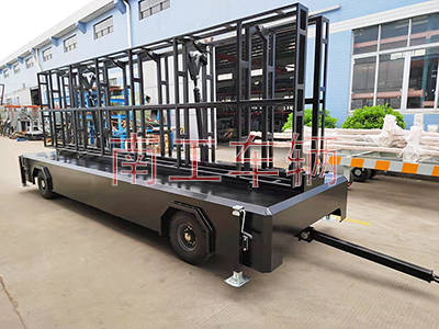 1683879161376817.jpg 2.5T折叠式显示屏LED广告拖车I.jpg