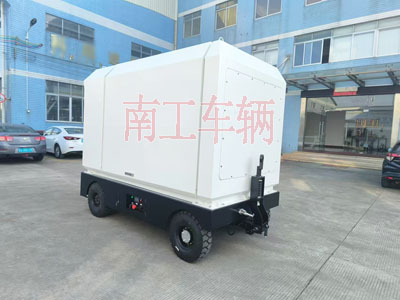 1725948955879166.jpg 2吨电动开云(中国) 飞翼箱式工具拖车2I.jpg
