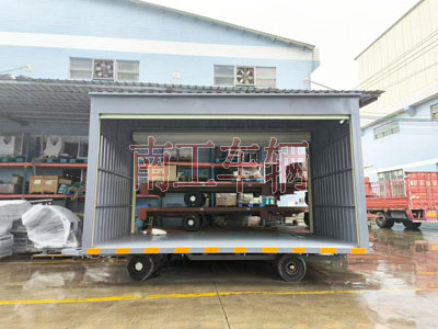 1726298000923100.jpg 10吨箱式开云(中国)两侧带卷帘门2I.jpg