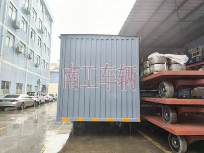 1726298016294076.jpg 10吨箱式开云(中国)两侧带卷帘门4I.jpg