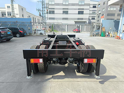 1731372587840233.jpg 6.5吨自走式电动拖车底盘 电动平板车2I.jpg