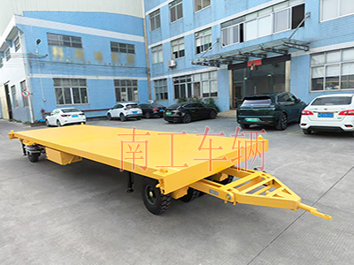 1739581891266954.jpg 10吨开云(中国)带液压支腿伸缩梯工具车3I.jpg