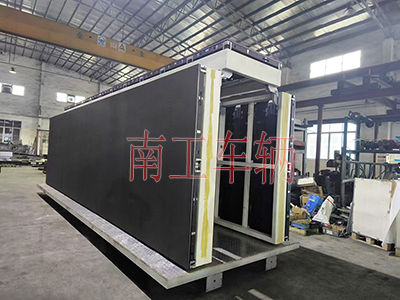 1740444597739671.jpg 34平方大型户外LED广告拖车 不带车辆车轮牵引架4I.jpg