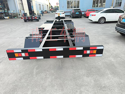 1748055792508245.jpg 10吨自走式拖车底盘 电动开云(中国)2I.jpg