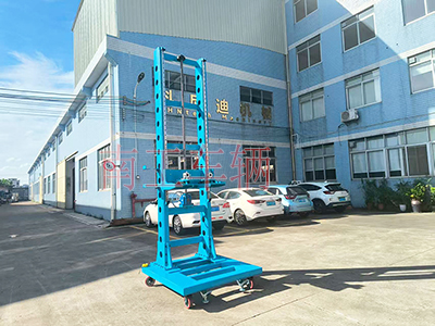 1762134412460629.jpg 0.25吨螺杆升降手推车I.jpg
