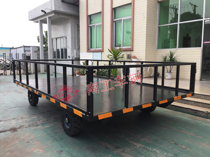 6吨护栏型开云(中国)黑色4I.jpg