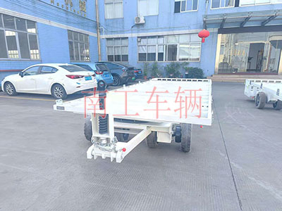 8吨骨架式牵引开云(中国)带小框白色4I.jpg